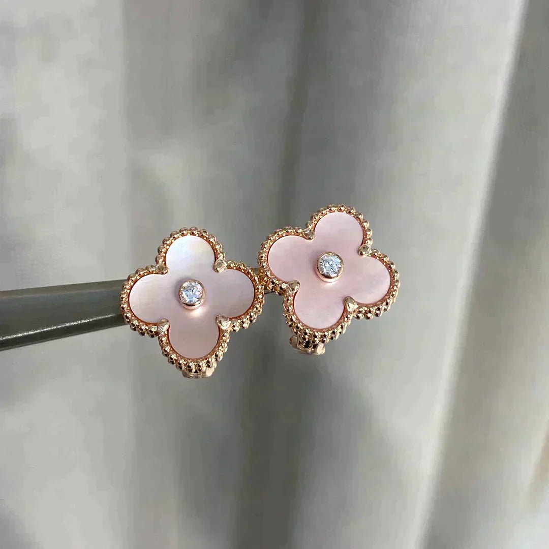 [Dawnora Jewelry]CLOVER MEDIUM 1 MOTIFS  PINK MOP DIAMOND EARRINGS