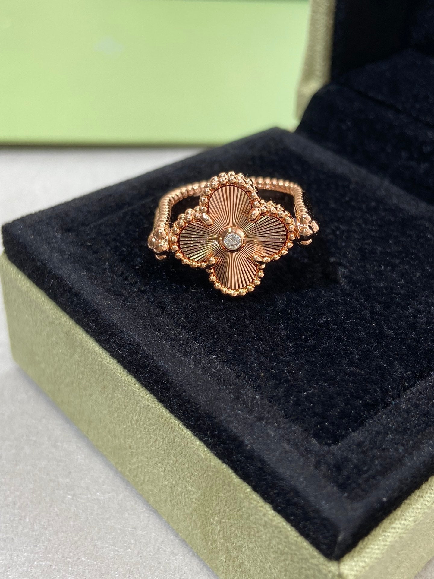 [Dawnora Jewelry]CLOVER RIVERSIBLE ROSE GOLD RING