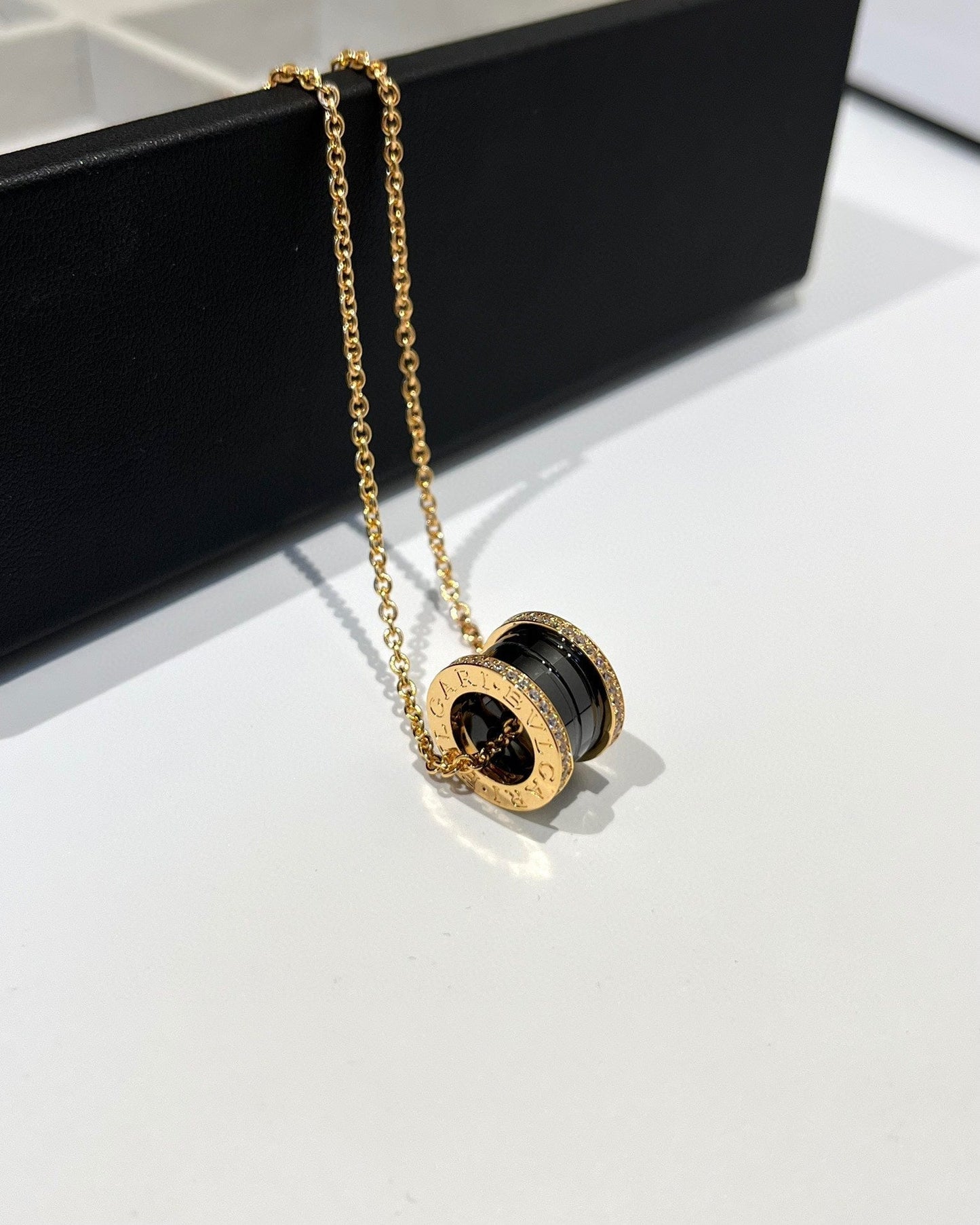 [Dawnora Jewelry]ZERO 1 BLACK CERAMIC DIAMOND PINK GOLD NECKLACE